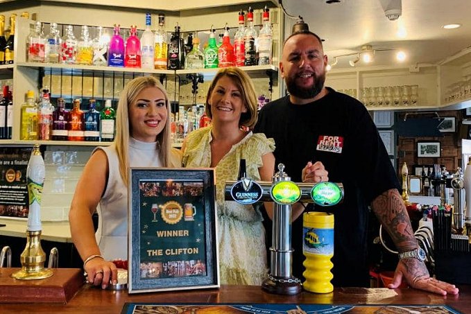 The Clifton pub, Voted The Best Pub In Swindon 2022